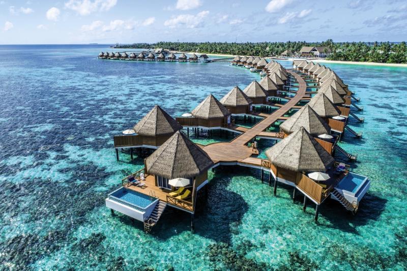 Mercure Maldives Kooddoo Resort, Maldivi 2