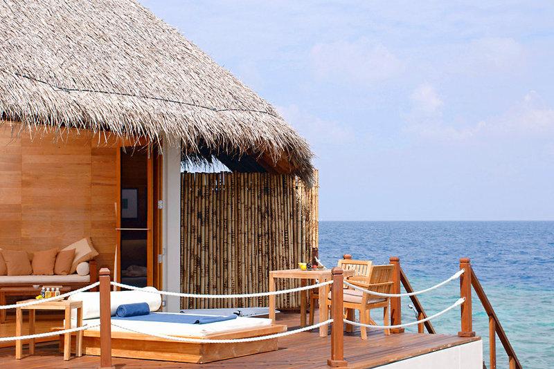 Adaaran Prestige Water Villas, Maldivi 3