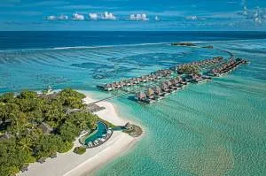Four Seasons Resort Maldives at Kuda Huraa